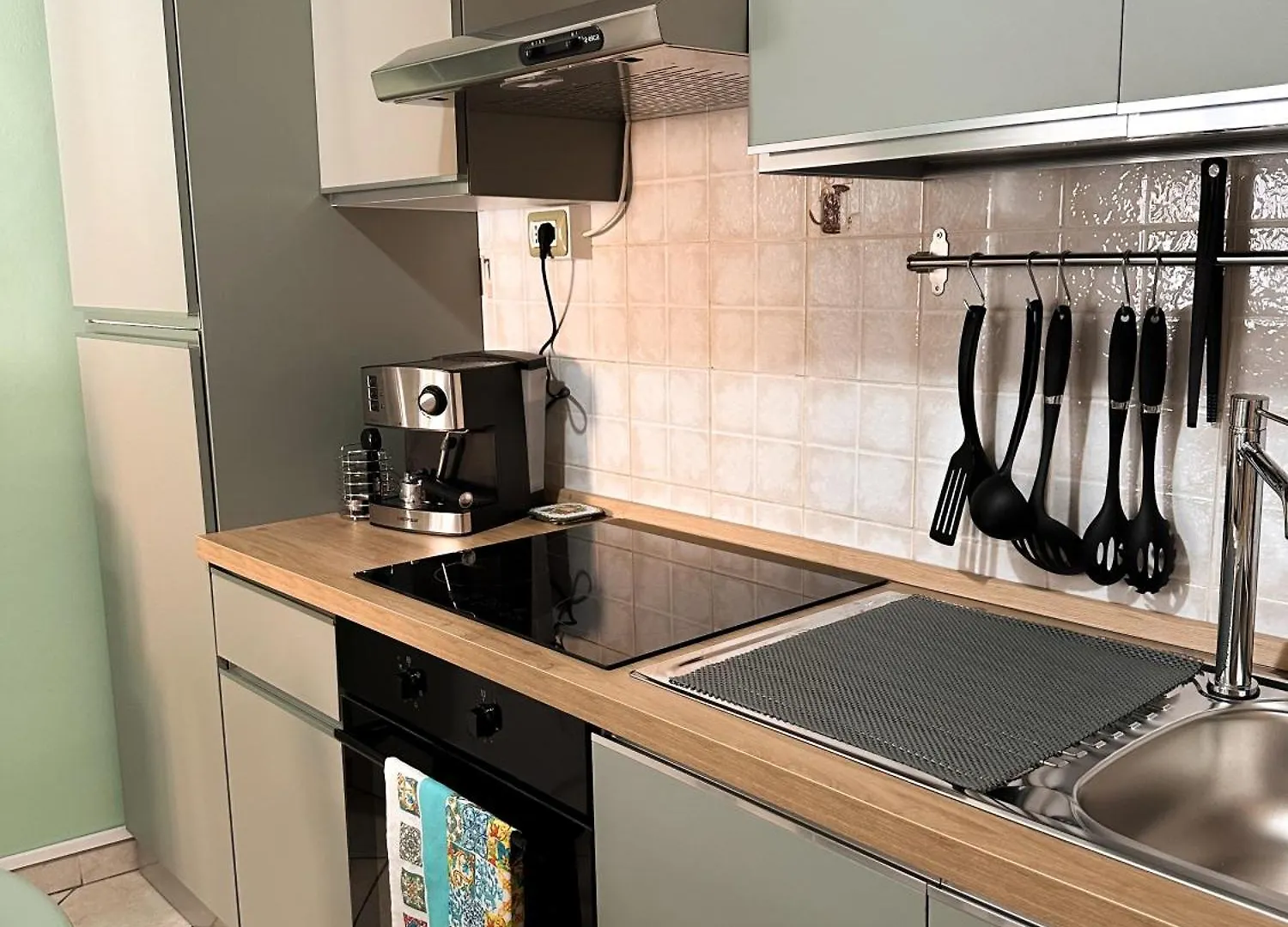 Apartment Ferienwohnung Alkimia House Catania Italien